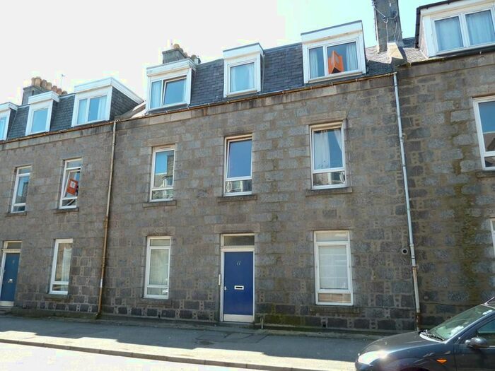 1 Bedroom Flat To Rent In Granton Place, Top Floor Left, AB10