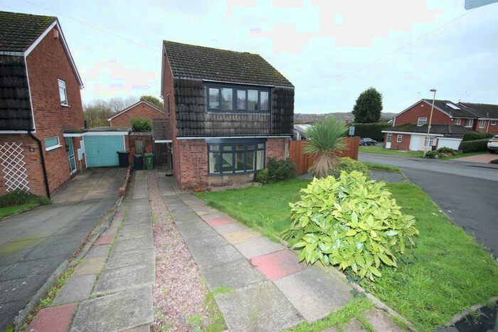 3 Bedroom Detached House To Rent In Stockwell Avenue, Brierley Hill, DY5