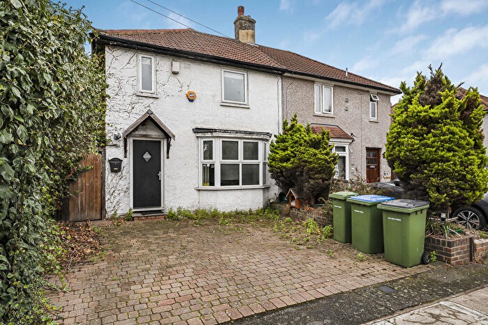 2 Bedroom Semi-Detached House For Sale In Bland Street, Eltham, SE9