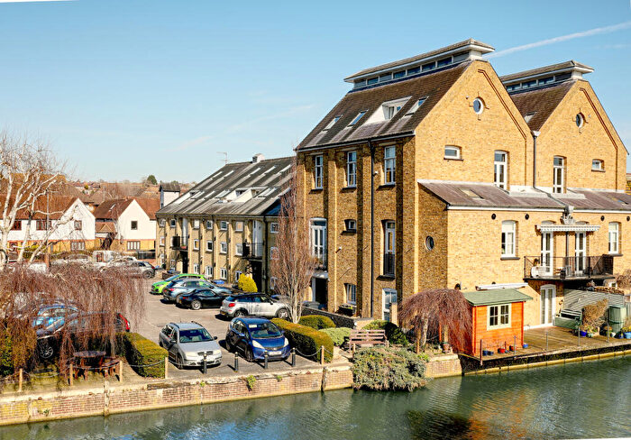 2 Bedroom Flat To Rent In Omega Maltings, Ware, Hertfordshire, SG12