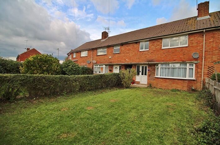 3 Bedroom Terraced House For Sale In Purbrook Way, Leigh Park, PO9