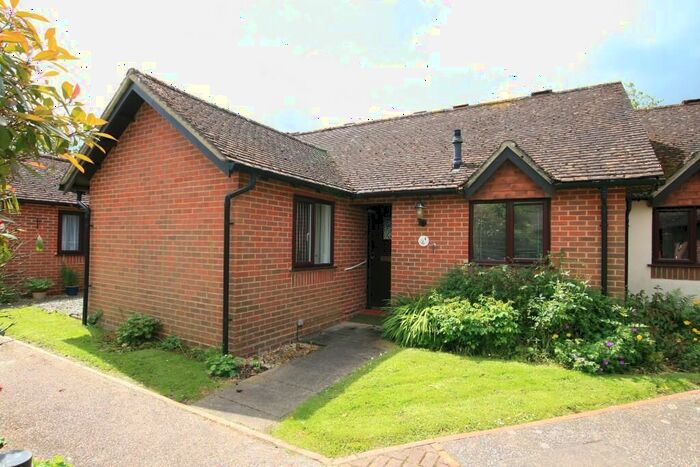 2 Bedroom Semi-Detached Bungalow For Sale In Jarmans Field, Ashford, TN25