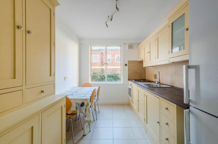 5 Bedroom Maisonette To Rent In Harley Street, Marylebone, London, W1G