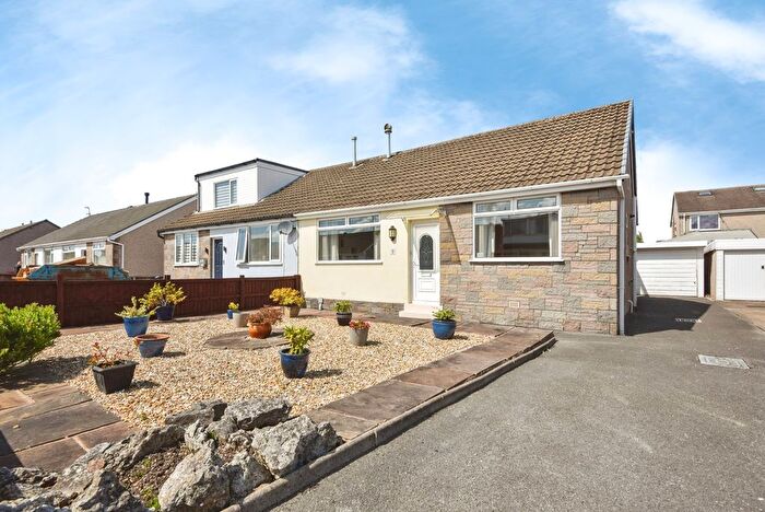 2 Bedroom Bungalow For Sale In Hawkshead Drive, Morecambe, Lancashire, LA4
