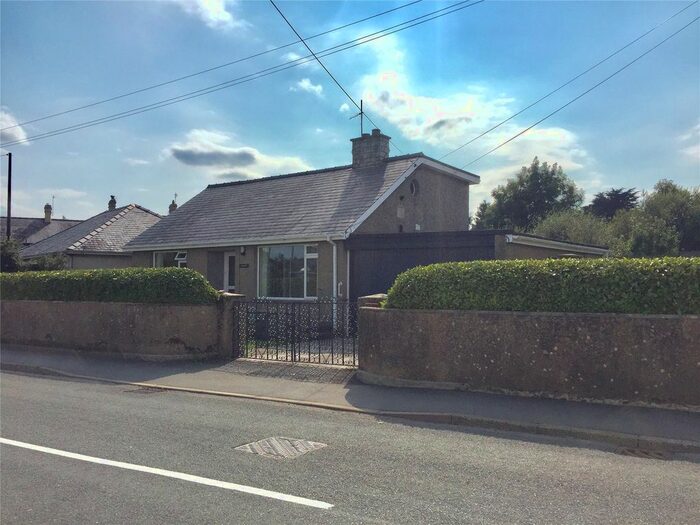 2 Bedroom Bungalow For Sale In Rhosfwyn, Criccieth, Gwynedd, LL52