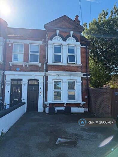 2 Bedroom Flat To Rent In Brentwood Road, Romford, RM1