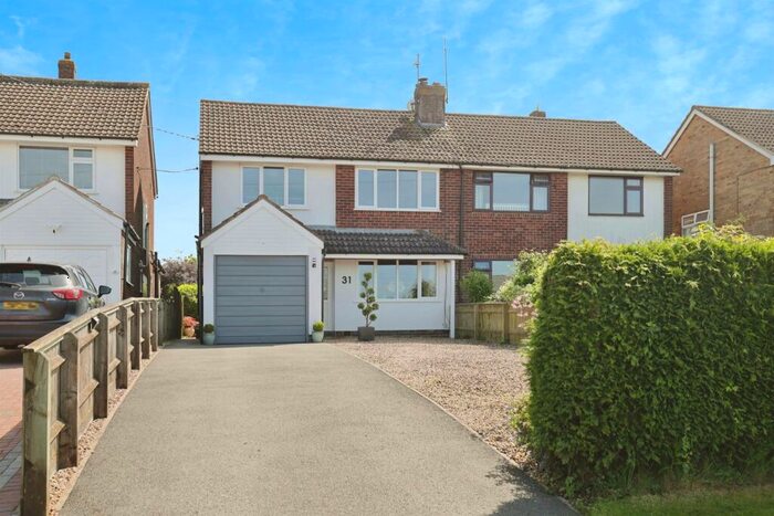 3 Bedroom Semi-Detached House For Sale In Hillmorton Lane, Lilbourne, Rugby, CV23