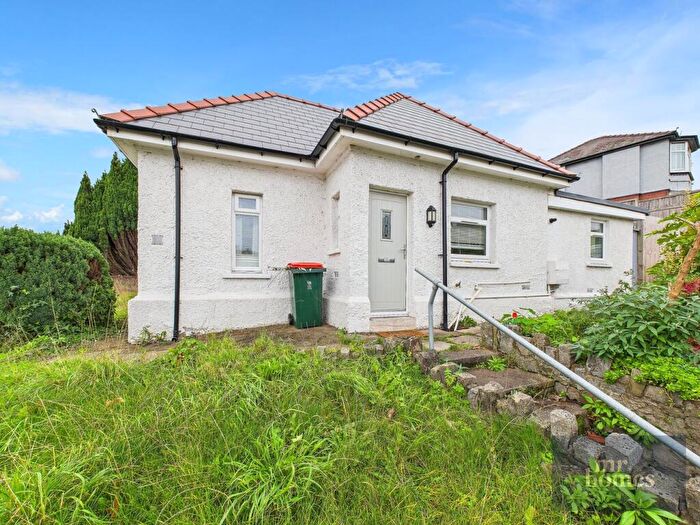 3 Bedroom Detached Bungalow For Sale In Cardiff Road, Newport, Newport, NP20