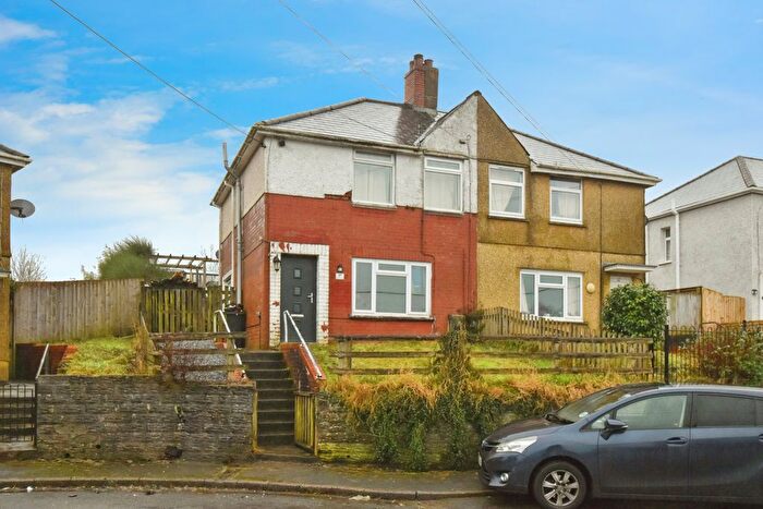 3 Bedroom Semi-Detached House For Sale In Heol Y Waun, Seven Sisters, Neath, Neath Port Talbot, SA10