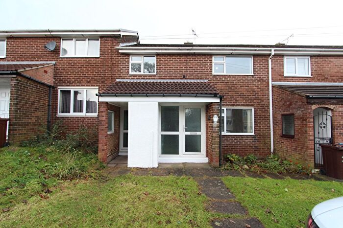 3 Bedroom Terraced House To Rent In Ironside Close, Sheffield, S14