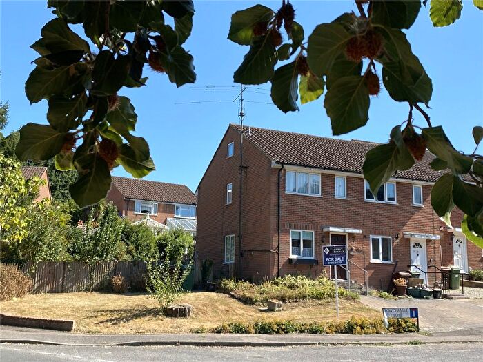 2 Bedroom End Of Terrace House For Sale In Powdermill Close, Tunbridge Wells, Kent, TN4