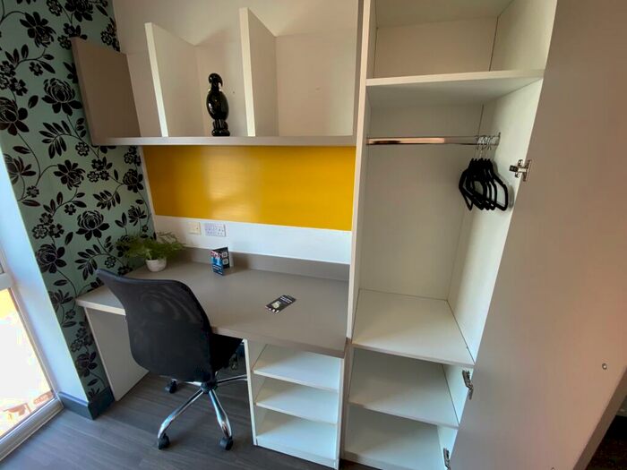 Apartment To Rent In Chapel Street, Luton, LU1