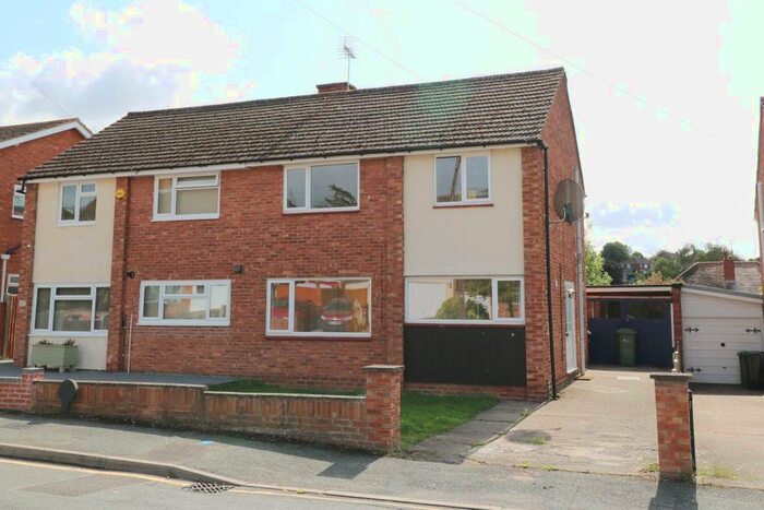 3 Bedroom Semi-Detached House To Rent In Pilley Road, Hereford HR1