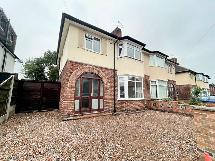 3 Bedroom Semi-Detached House To Rent In Haslemere Road, Nottingham, NG8