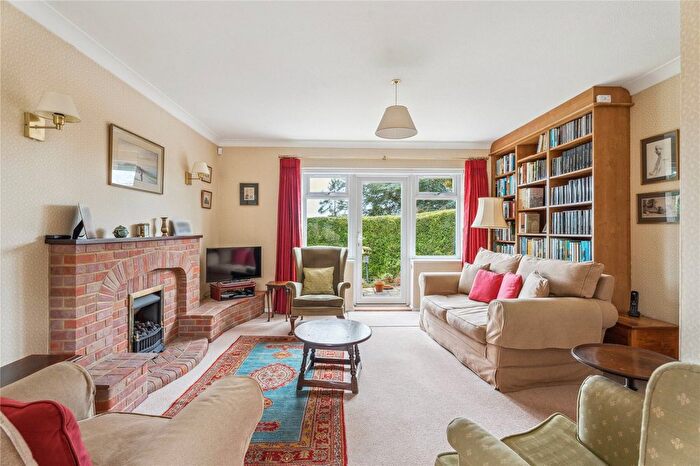 4 Bedroom Detached House For Sale In Murray Road, Berkhamsted, Hertfordshire, HP4