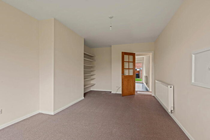 2 Bedroom Detached Bungalow For Sale In Dysart Road/Barrowby Gate In Grantham, NG31