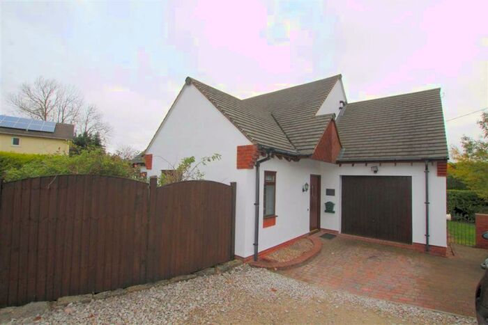 3 Bedroom Detached Bungalow To Rent In Rhosesmor Road, Halkyn, Flintshire, CH8