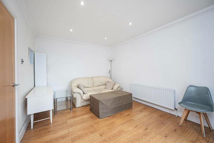 1 Bedroom Flat To Rent In Moreland Street, Clerkenwell, London, EC1V