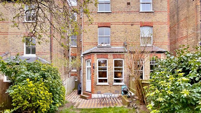 2 Bedroom Flat To Rent In Milton Road, Highgate, N6