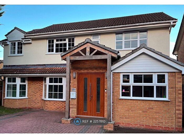 4 Bedroom Detached House To Rent In Riding Way, Wokingham, RG41