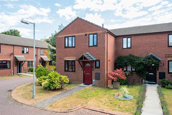 3 Bedroom Semi-Detached House For Sale In Ardens Meadow, Tarporley, CW6