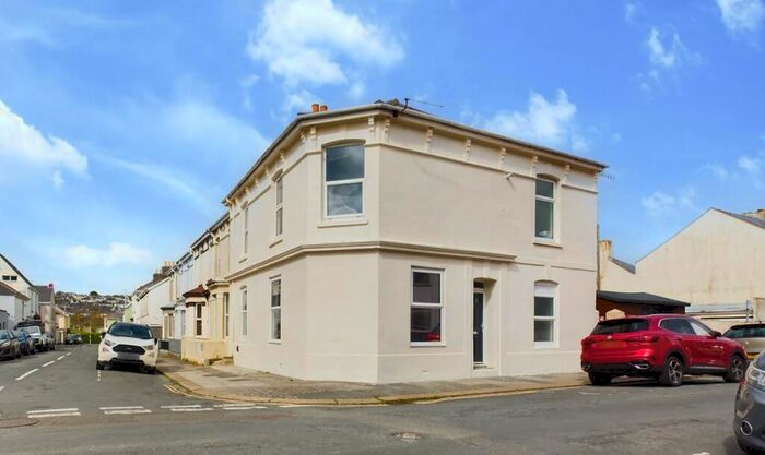 2 Bedroom Flat To Rent In Gff Limerick Place, Plymouth, Devon, PL4