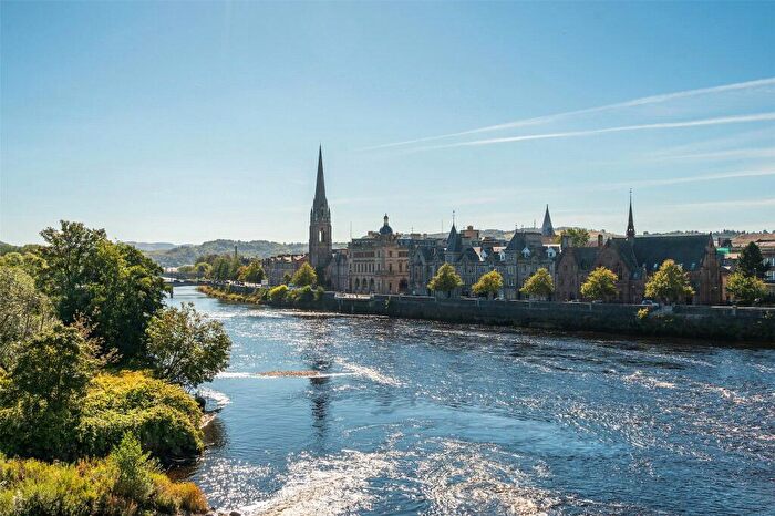3 Bedroom Apartment For Sale In Tay Street, Perth, Perth And Kinross, PH1