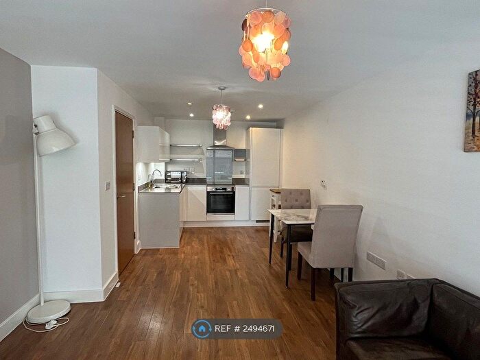 1 Bedroom Flat To Rent In Mildmay Avenue, London, N1