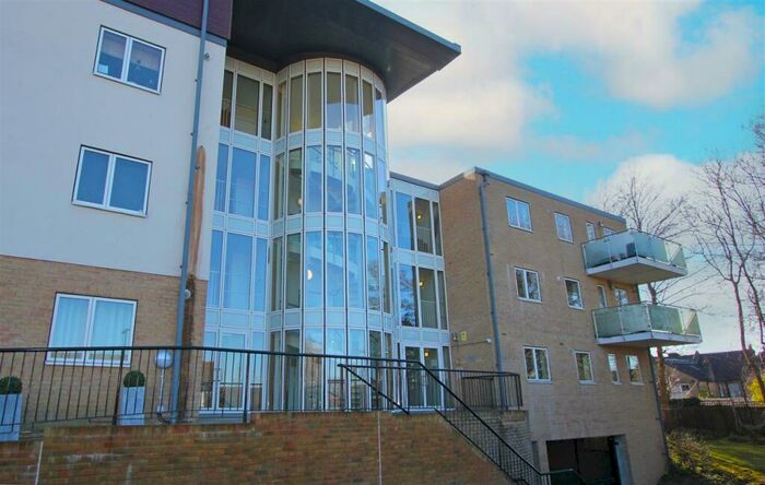 1 Bedroom Apartment To Rent In Vantage Point, Sanderstead Road, South Croydon, CR2