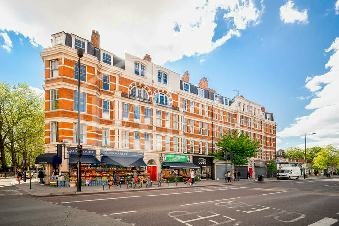 4 Bedroom Apartment To Rent In Holloway Road, Highbury Islington, N7