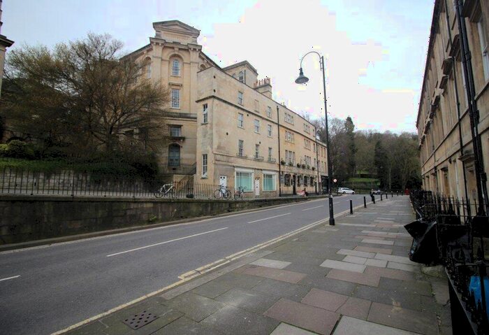 2 Bedroom Apartment To Rent In Vineyards, Bath, BA1