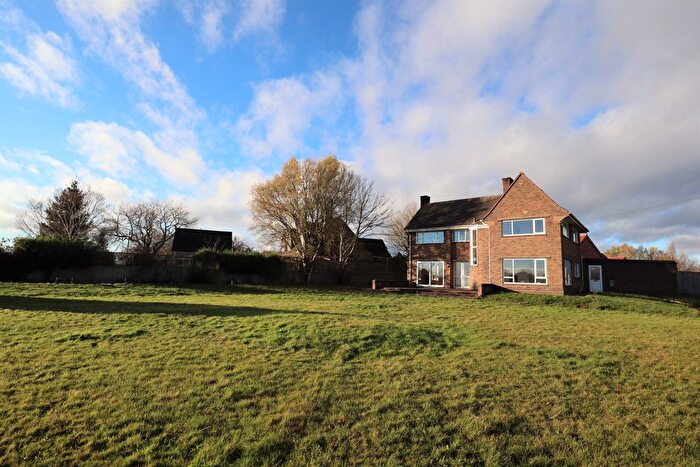 4 Bedroom Detached House To Rent In Lincoln Road, Ingham, LN1