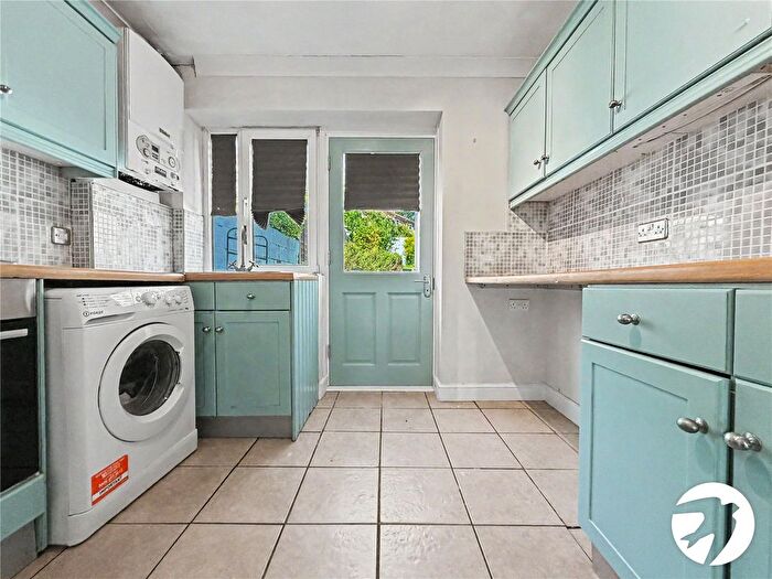 3 Bedroom Semi-Detached House For Sale In Pickwick Crescent, Rochester, Kent, ME1