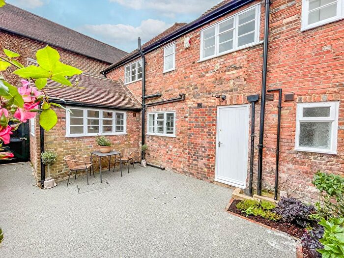 3 Bedroom Maisonette For Sale In Mount Street, Battle, TN33