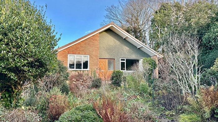 3 Bedroom Detached Bungalow For Sale In Whittingtons Way, Hastings, TN34