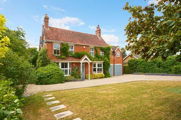 5 Bedroom Flat To Rent In Grove Bridge, Grove, Wantage, OX12