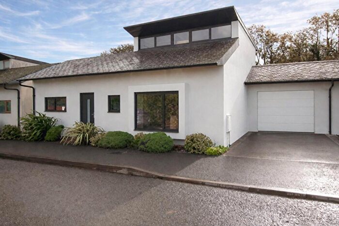 3 Bedroom Detached House For Sale In Drake Avenue, Yelland, Barnstaple, EX31