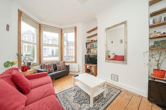 1 Bedroom Flat To Rent In Wightman Road, London, N8