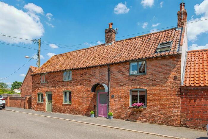 2 Bedroom Property To Rent In Rectory Street, Beckingham, Lincoln, LN5