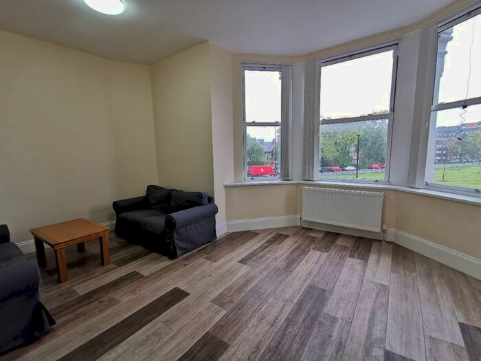 2 Bedroom Flat To Rent In Belle Grove Terrace, Newcastle Upon Tyne, NE2