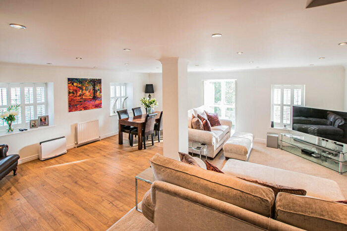 3 Bedroom Apartment To Rent In Station Road, Ware, SG12