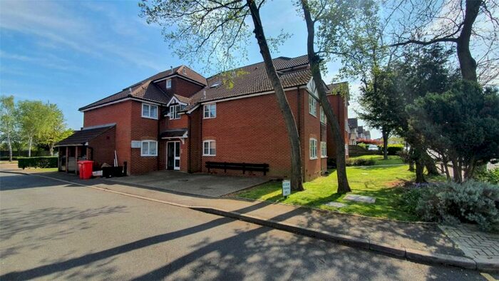 2 Bedroom Apartment To Rent In Northwick Park Road, Harrow, HA1
