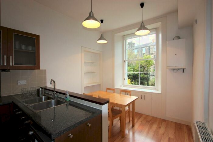 2 Bedroom Apartment To Rent In Caledonian Road, Dalry, Edinburgh, EH11