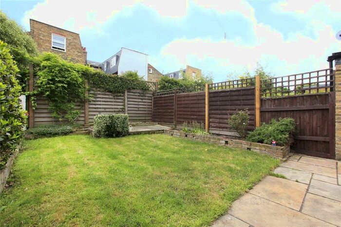 5 Bedroom Semi-Detached House To Rent In Cheriton Square, Wandsworth Common, London, SW17