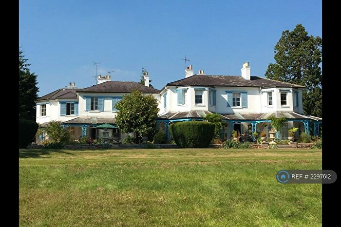 2 Bedroom Flat To Rent In Alderbourne Manor, Gerrards Cross, SL9