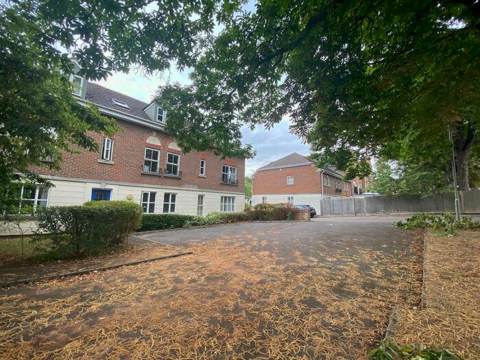 1 Bedroom Flat To Rent In Don Bosco Close, East Oxford, OX4