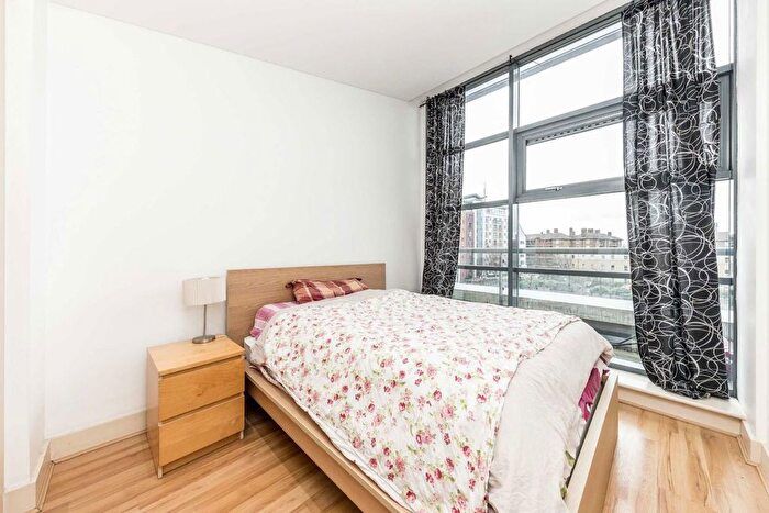 1 Bedroom Flat To Rent In Crews Street, London, E14