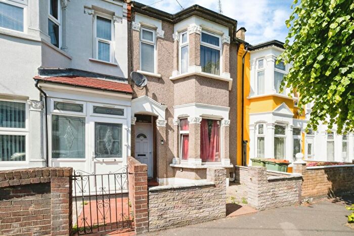 4 Bedroom Terraced House For Sale In Berkeley Road, Manor Park, London, E12