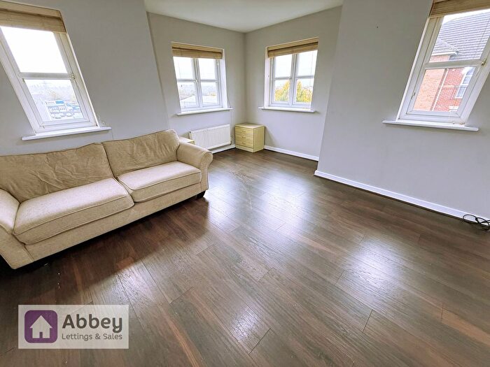 2 Bedroom Flat To Rent In Watergate Court, Leicester, LE3