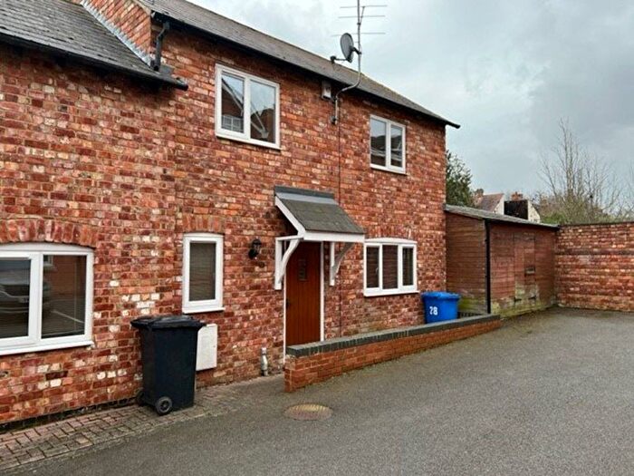 2 Bedroom Property To Rent In Russell Street, Kettering, NN16